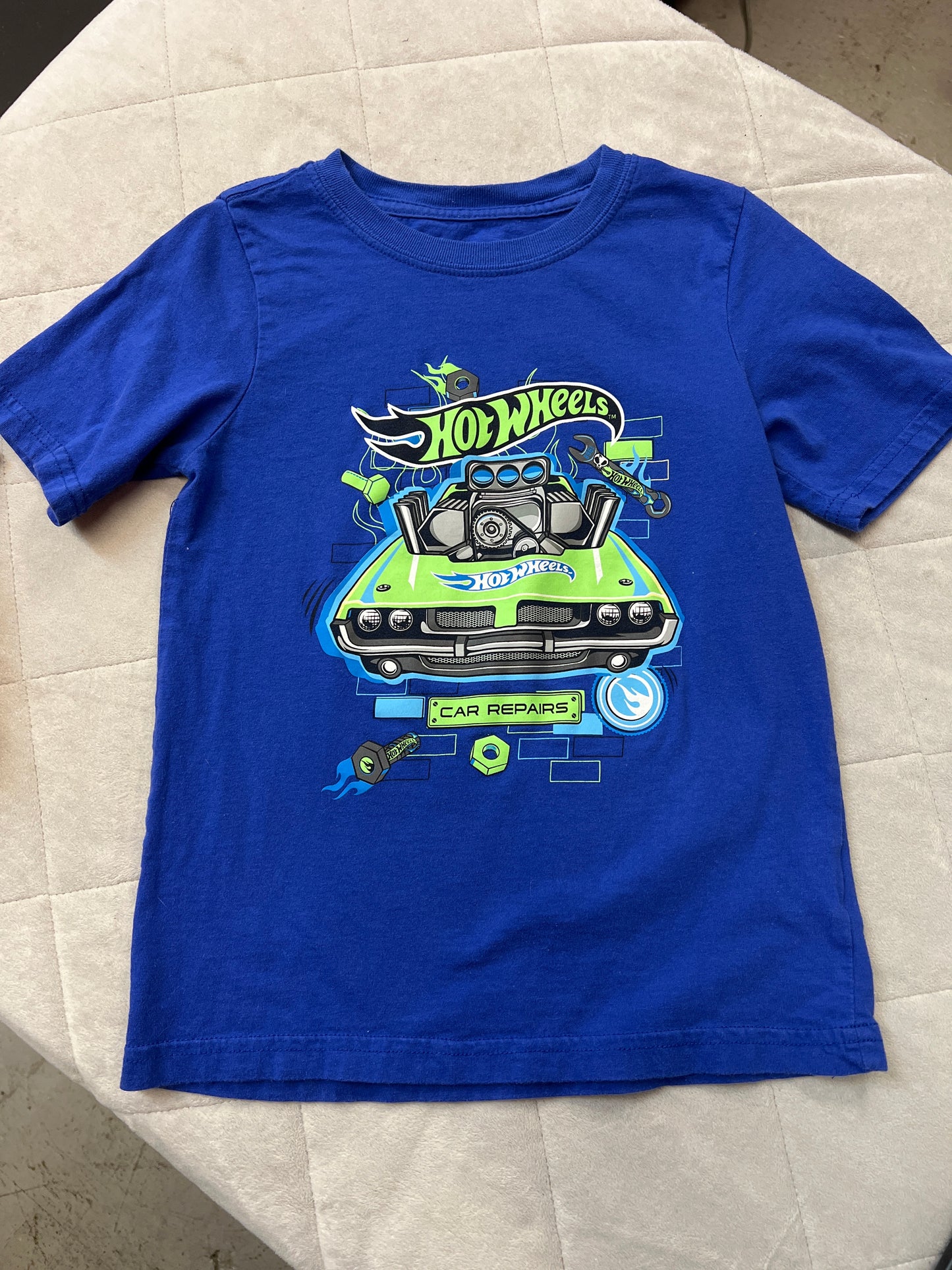 Hotwheels Shirt, Size 7
