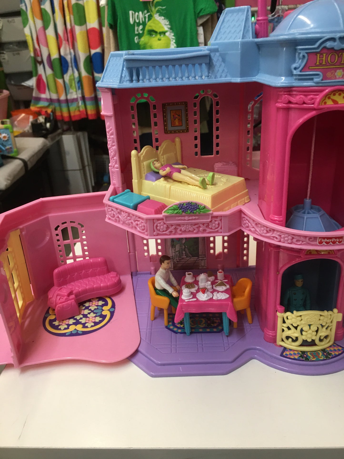 Fisher Price 2001 Hotel
