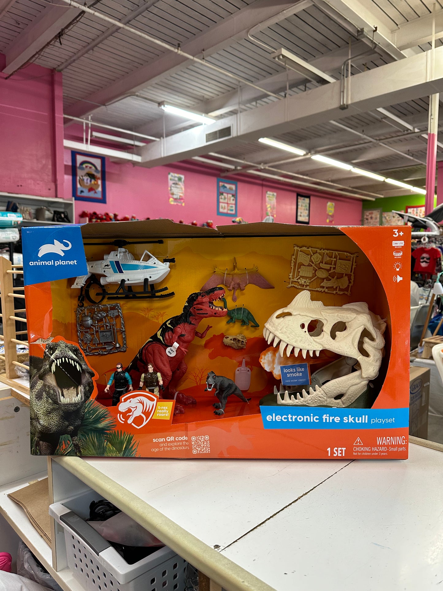 New Animal Planet Electronic Fire Skull Playset