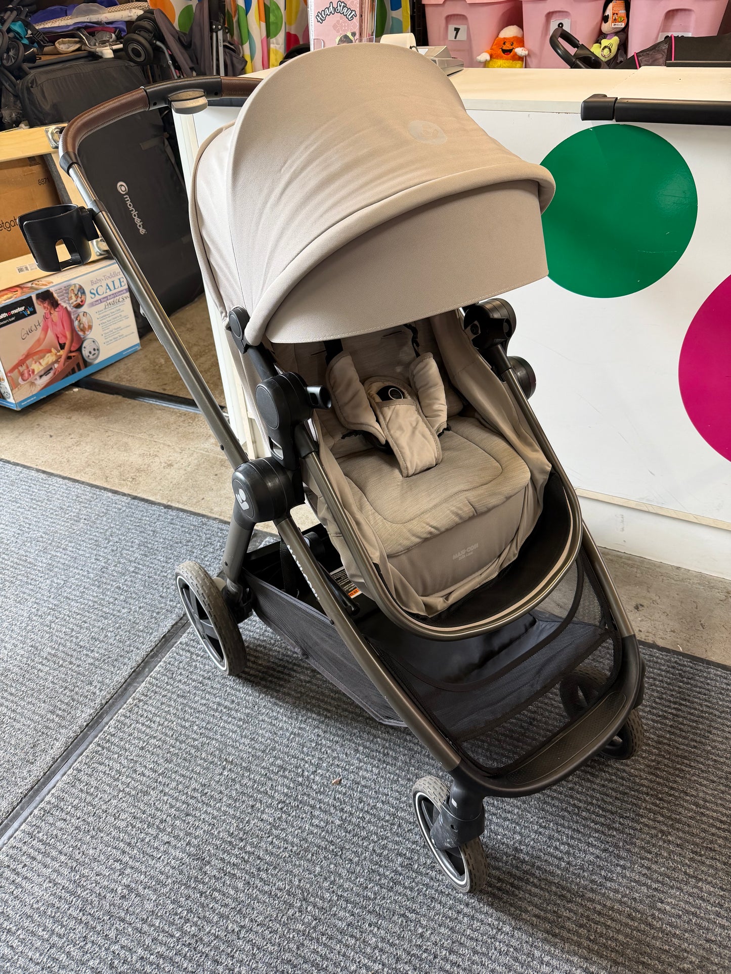 Maxi Cosi Zelia Stroller, Tan