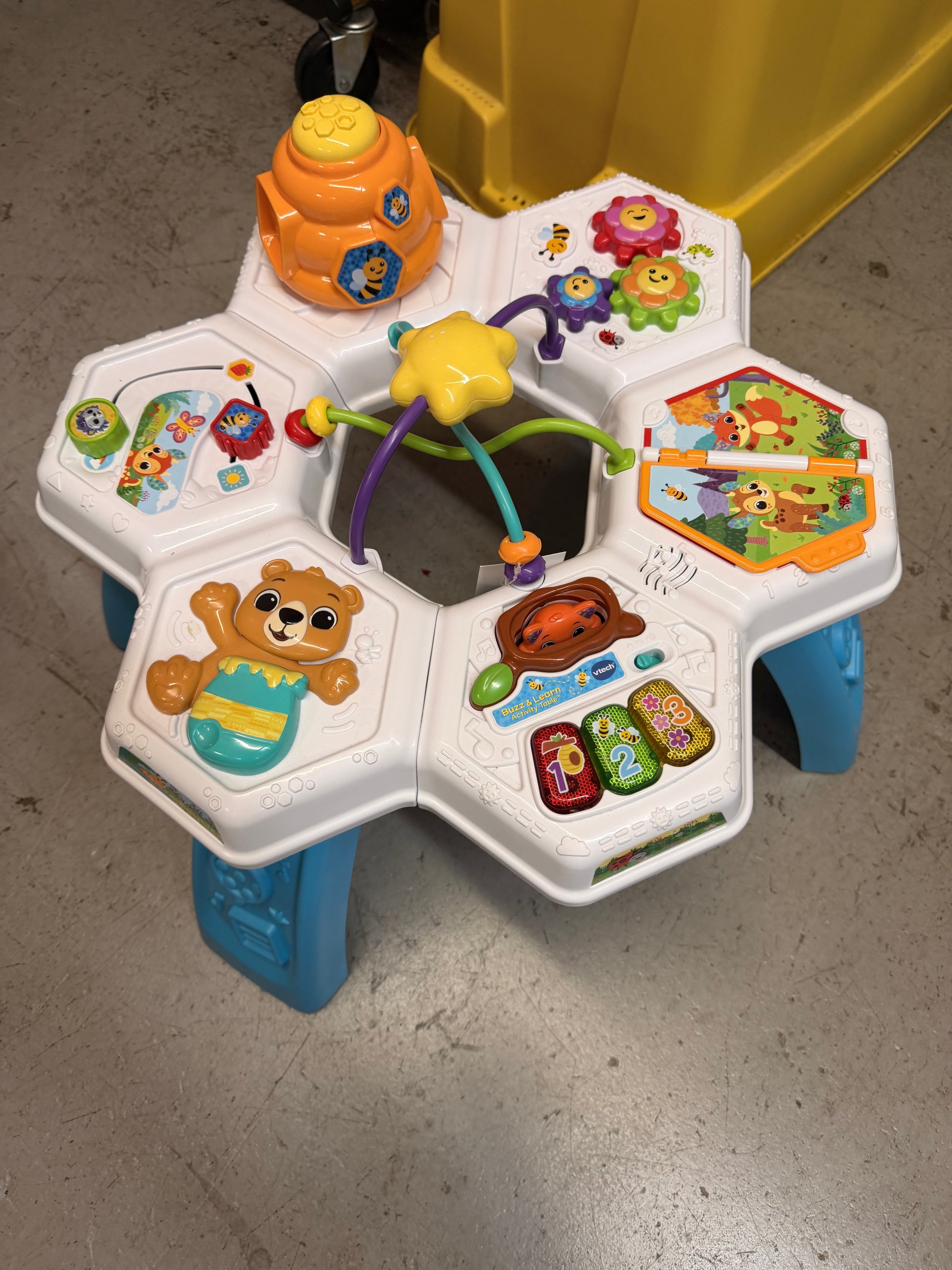 Vtech Buzz & Learn Activity Table – Caterkids Hawaii