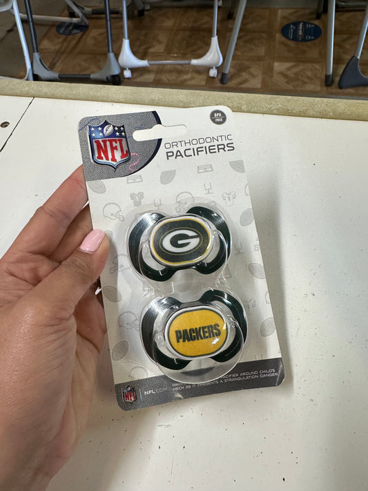 New NFL Green Bay Packers Pacifiers