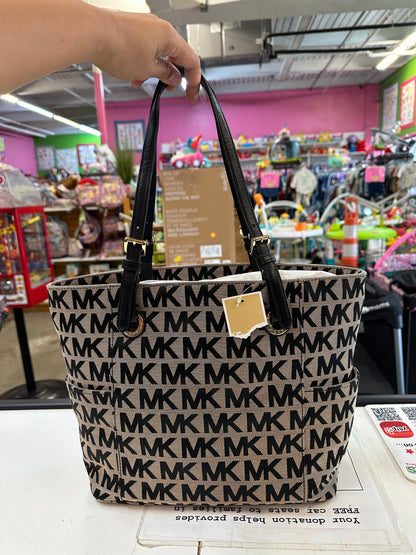 New Michael Kors Purse