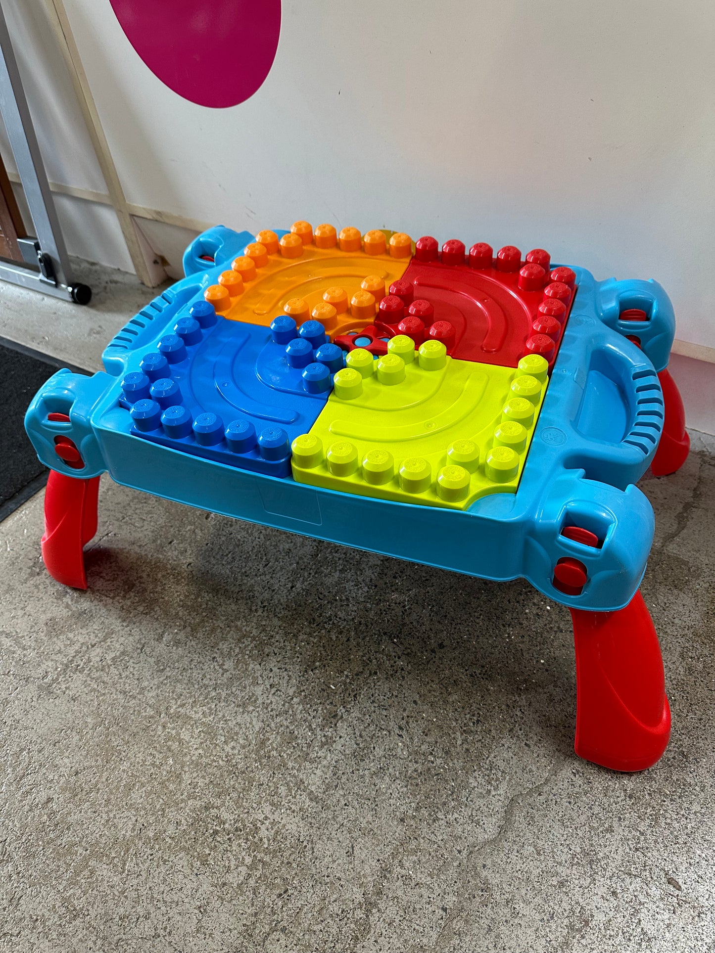 Mega Blok Table, Blue/Red