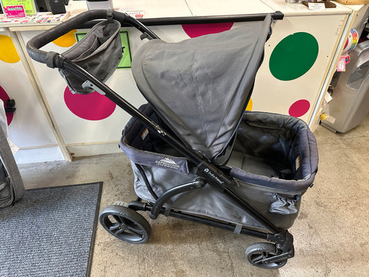 Baby Trend Expedition Stroller Wagon