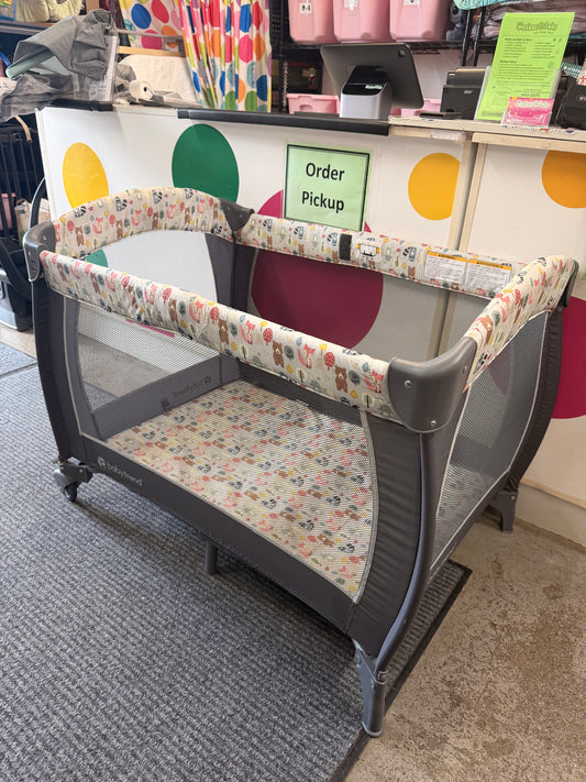 Baby Trend Playard, Forest Animals