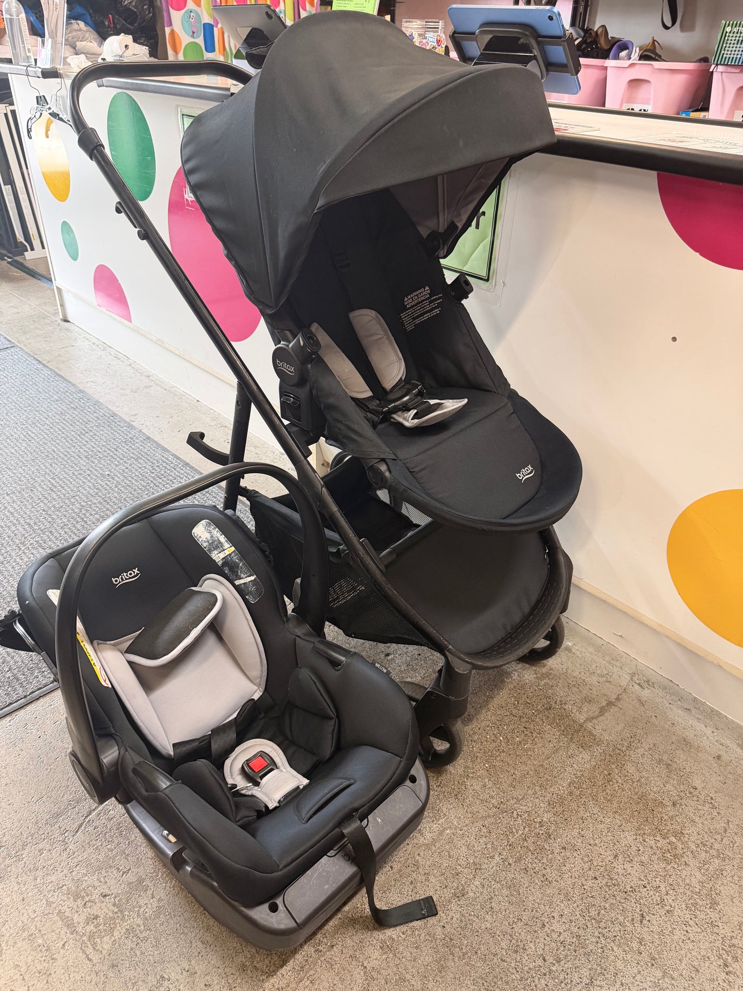 Britax Brook Stroller w / Car Seat