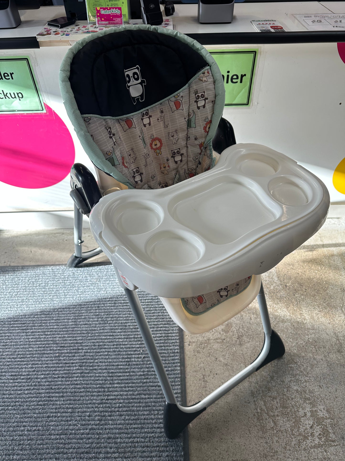 Baby Trend High Chair, Panda