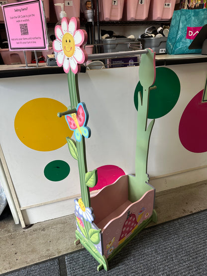 Butterfly Garden Hang Rack