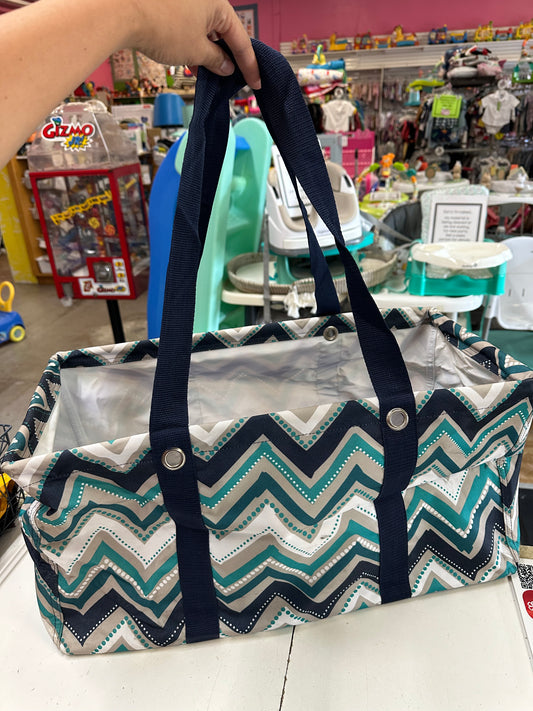 Thirty One Utility Tote, Chevron