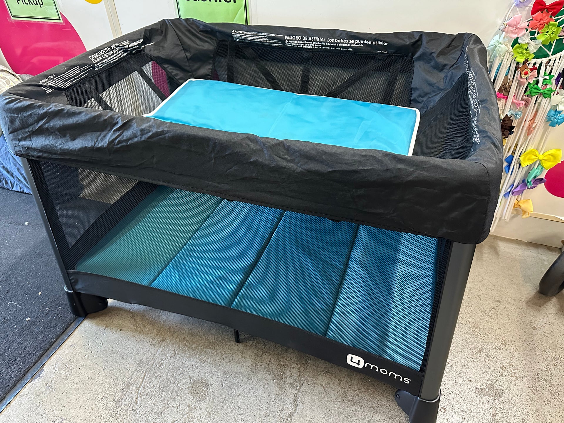 4moms pack and play with bassinet sales