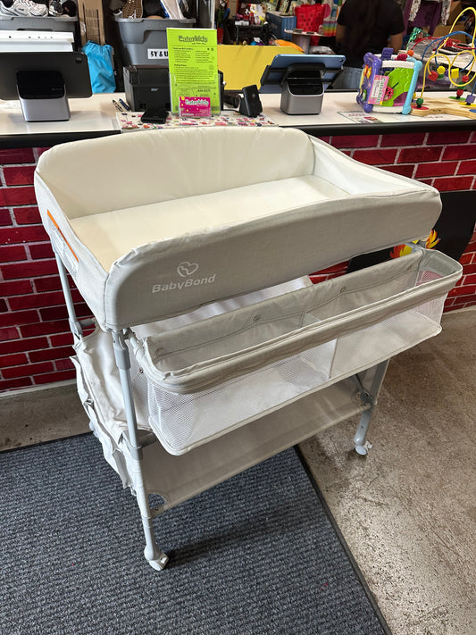 BabyBond Changing Table