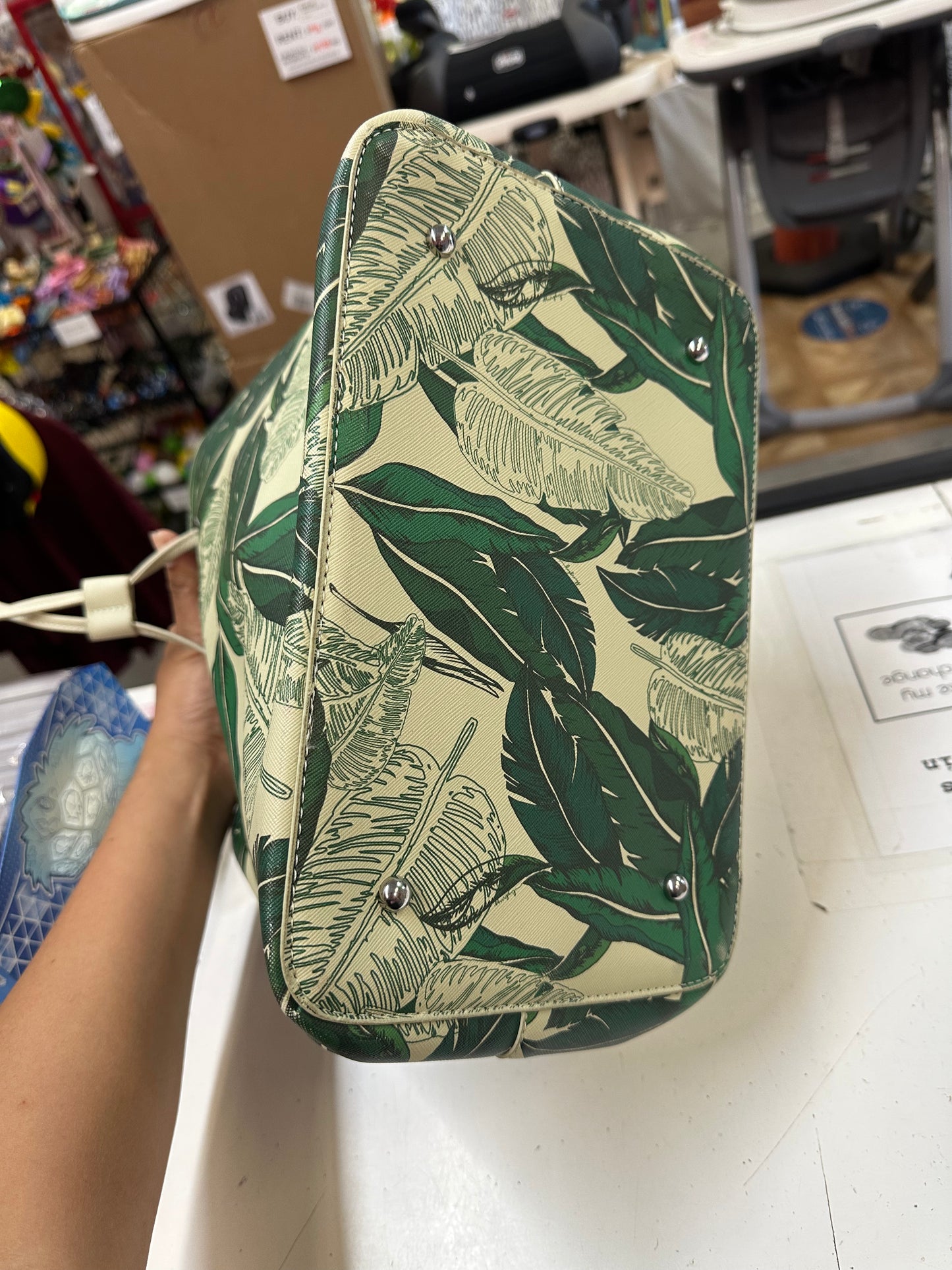 Lexbreezy Bucket Crossbody Bag