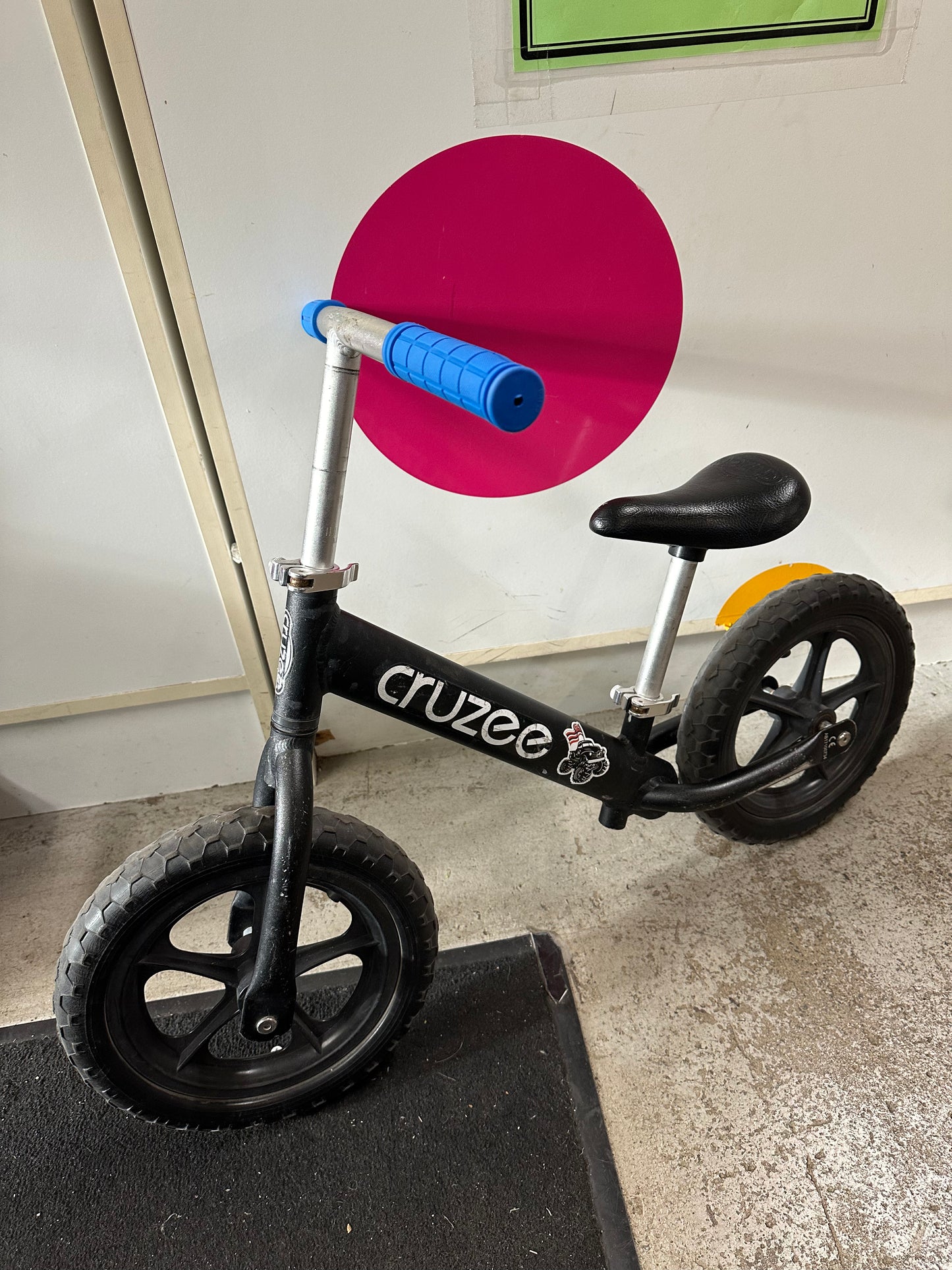 Cruzee Balance Bike