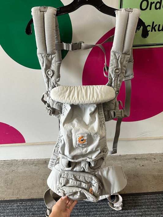 Ergobaby Carrier