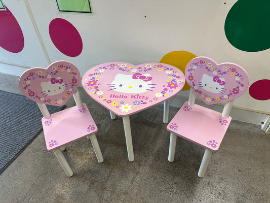 New Hello Kitty Heart Table Set 2007