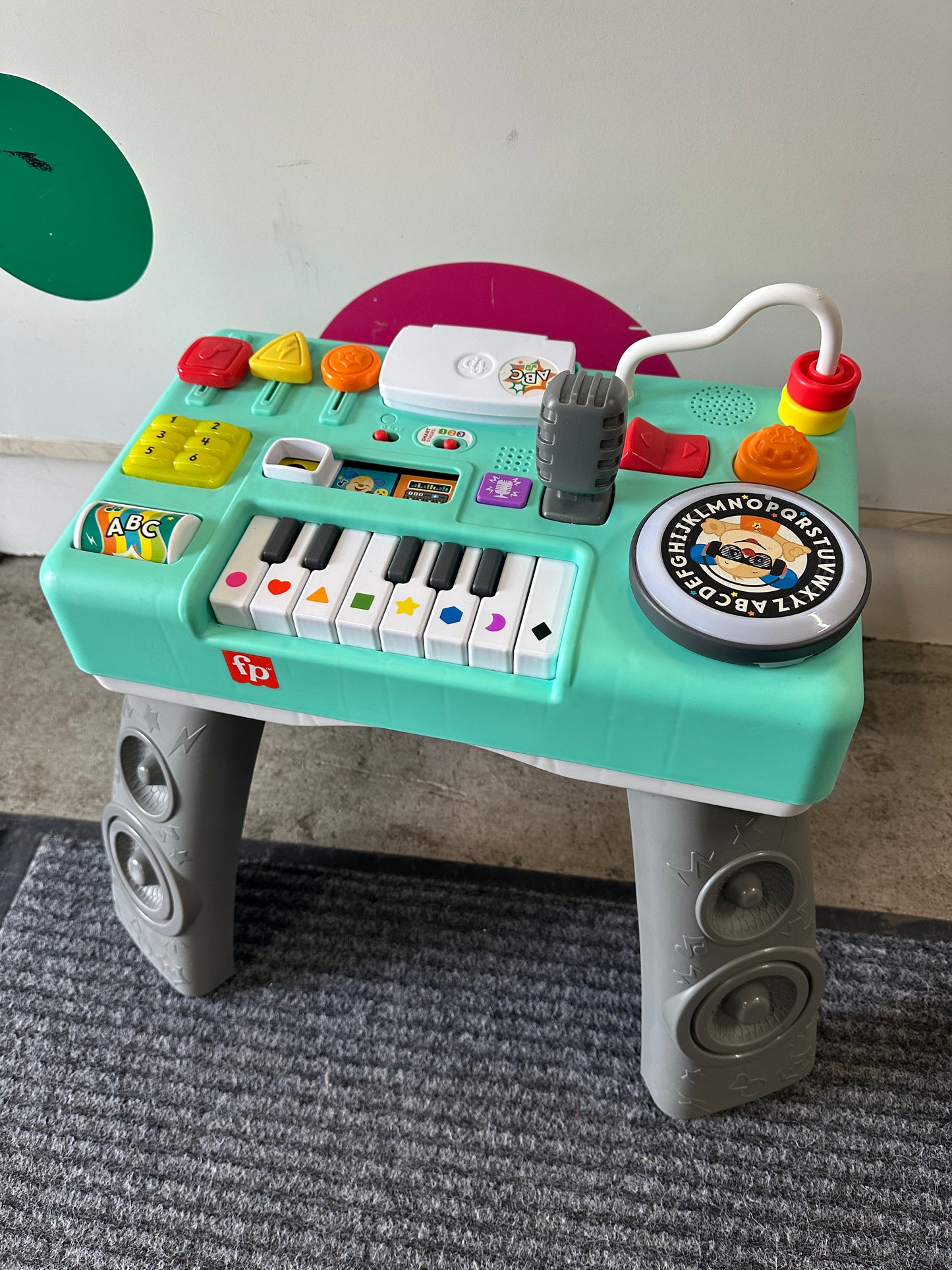 Fisher Price Mix & Learn DJ Table