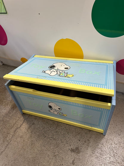 Snoopy Toy Storage Bin