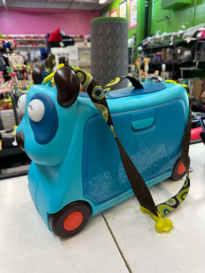 Battat Dog Luggage