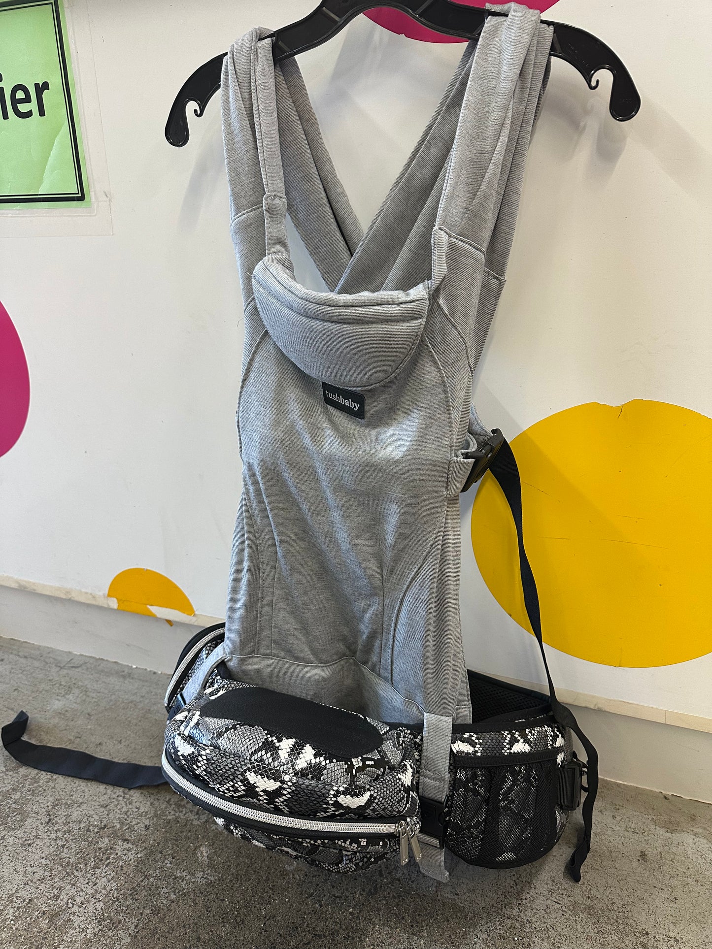 Tush Baby Hip Carrier, Snakeskin