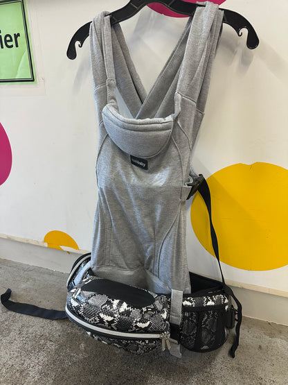 Tush Baby Hip Carrier, Snakeskin