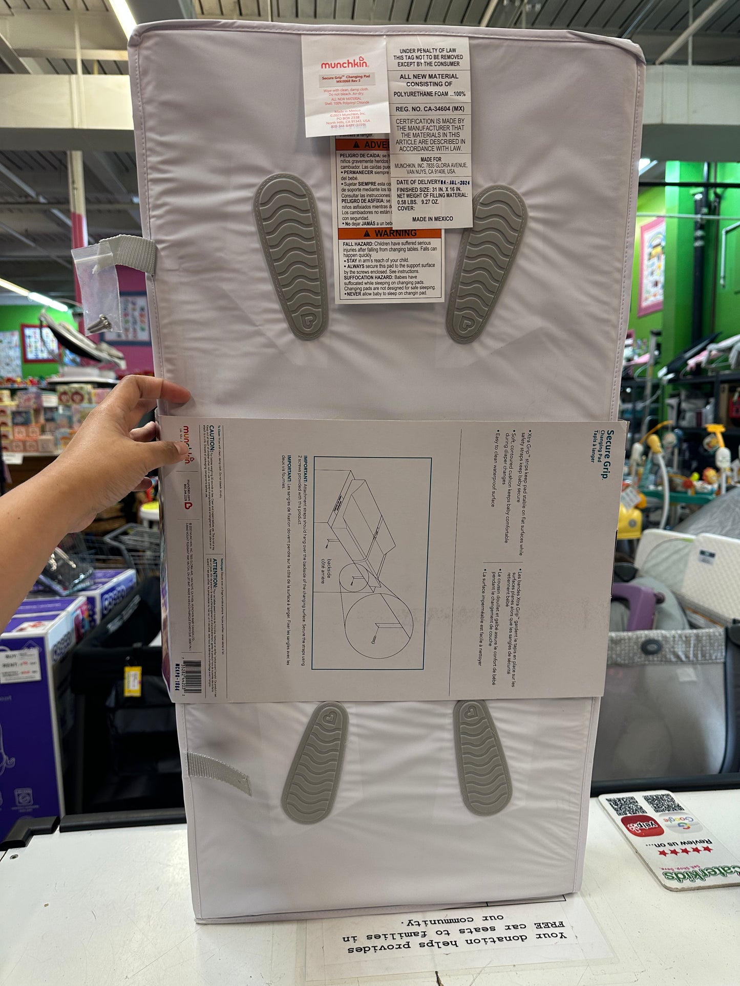New Munchkin Contoured Changing Pad