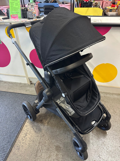 Evenflo Pivot Xpand Stroller