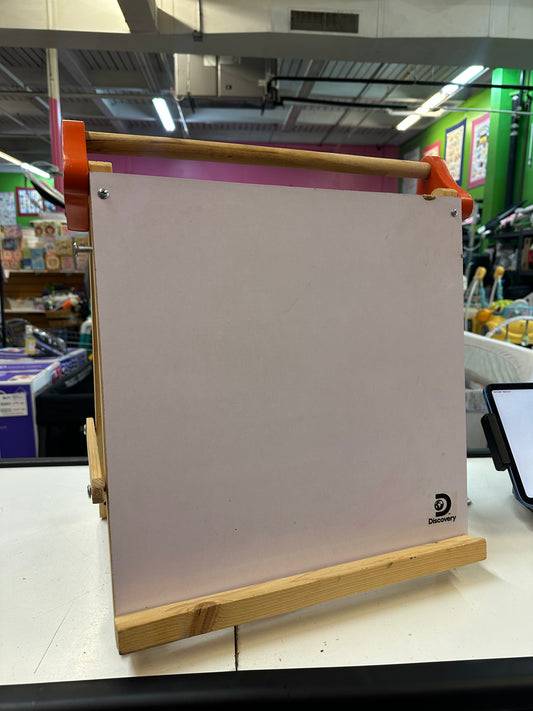 Discovery Kids Tabletop Easel