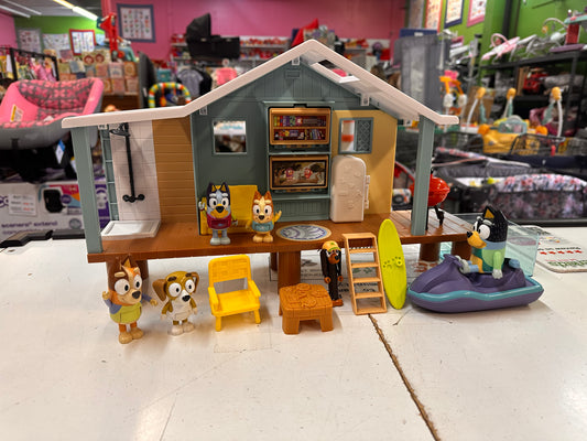 Bluey Cabin Playset