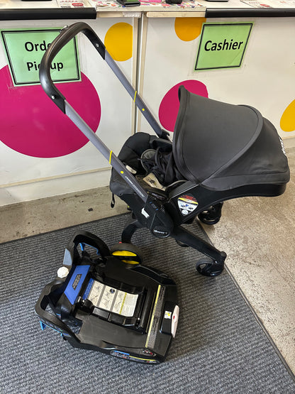 Doona Stroller & Base