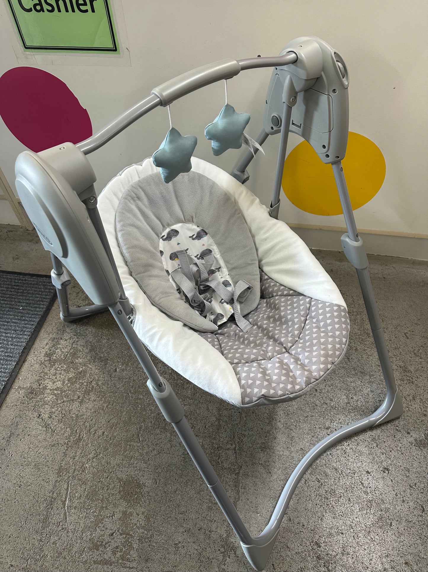 Graco Slim Spaces Swing