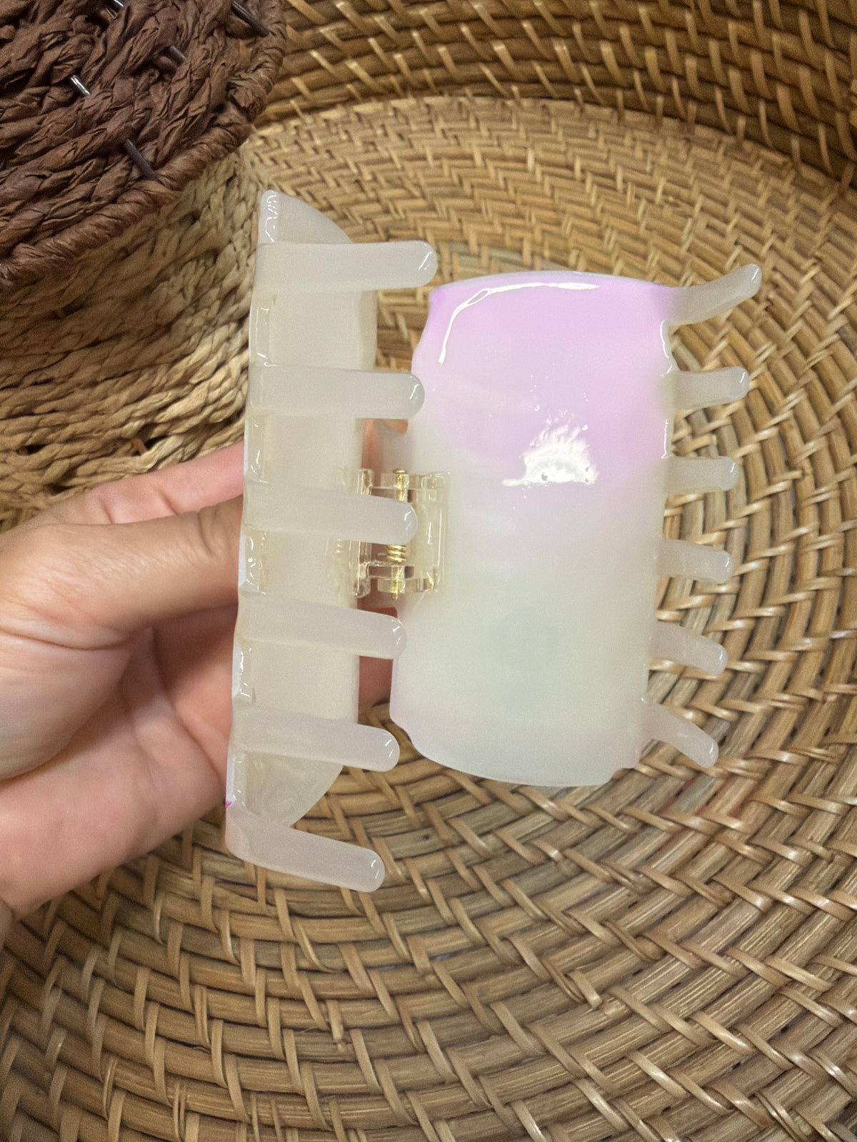 Mom Seltzer Claw Clip