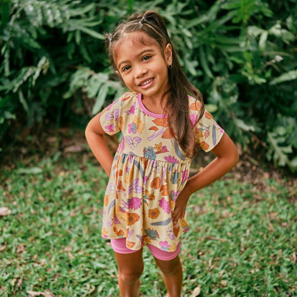 Roots & Blooms Short Sleeve Top and Shorts Set: 3T