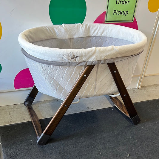 Ingenuity Folding Rocking Bassinet