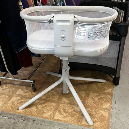 Halo Swivel Bassinet 3.0