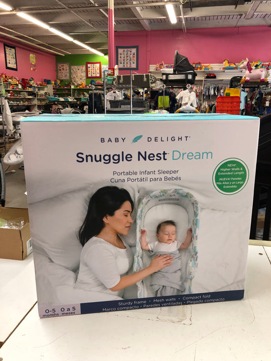 New Baby Delight Snuggle Nest