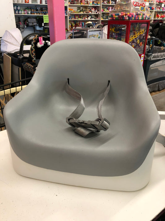 OXO Tot Booster Seat, Grey