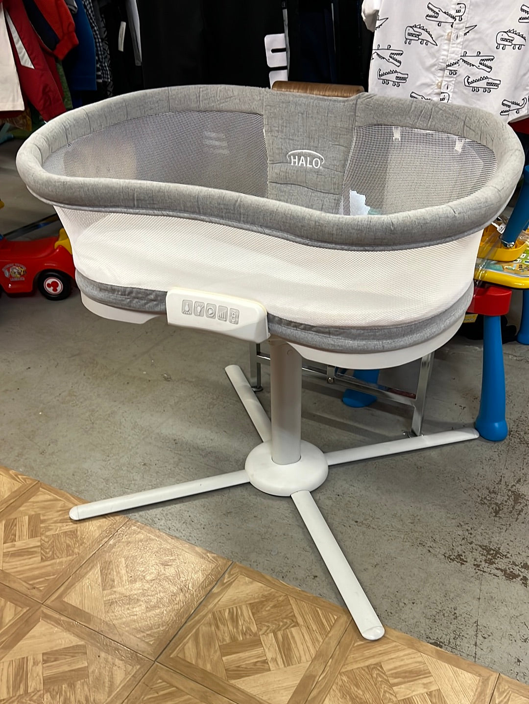 Halo Luxe Series Swivel Caterkids Hawaii