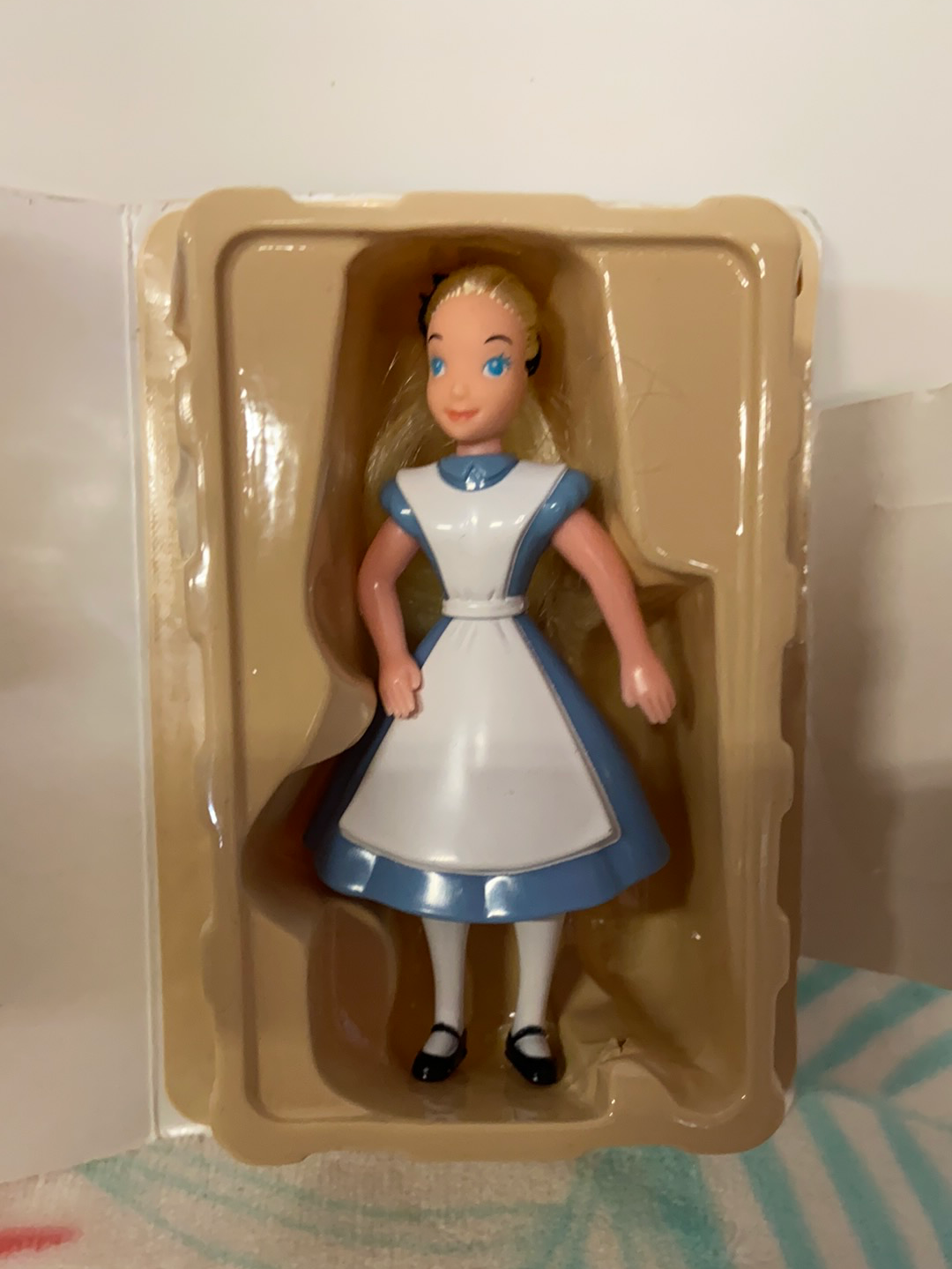 Alice In Wonderland McDonalds Happy Meal Toy Walt Disney Masterpiece Collec  1995
